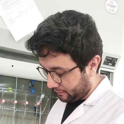 Asst Prof @esoguweb, working on carbon-based functional materials and devices. Father of two, synthetic chemist 🧪, food lover 🥑, basketball fan 🏀