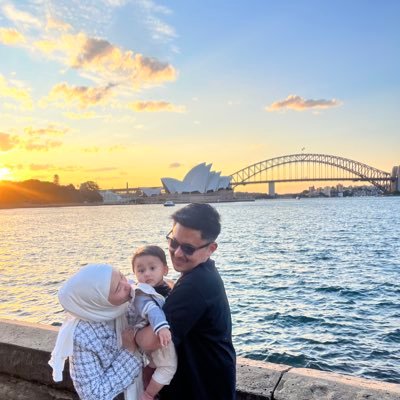 FrdsAlKahfi's profile picture. B.Mgt, MBA ✨Before you start anything learn how to finish it. Do your best, terbentur terbentur terbentuk. yaudah namanya juga hidup. 💍 @safirp1
