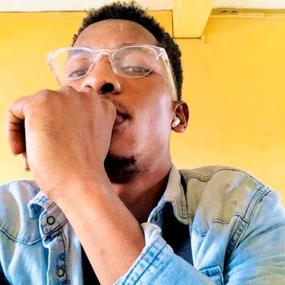 Fusing creativity and technicality👨💻.
Dual expertise
(Real Estate Service 🏡🏘️/ content creation & dance🕺