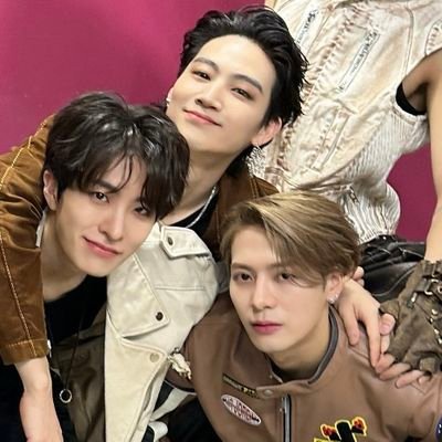 รัก GOT 7 เมนสุดที่รัก 🌴Jay B 🌴& 🌙Youngjae🌙2jae 🧡 𝟑𝟑𝟑𝐂𝐘𝐉&𝐂𝐨𝐜𝐨🐶
🧡'COLORS from Ars' 21.10.05
🧡'SUGAR' 22.06.21
🧡'Errr Day'23.03.12