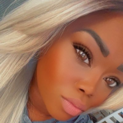 itsdollface18's profile picture. Nurse Chantal