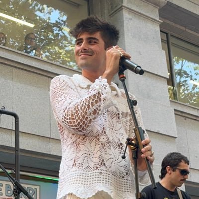 irati__rl's profile picture. pensando en escribir sobre amor