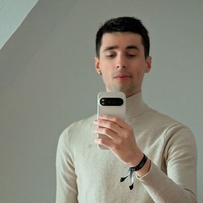 @oscarveral_lock
ingeniero. aún queda honor en mis promesas