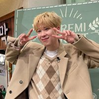 ynna π (@smolbeanpyo) 's Twitter Profile