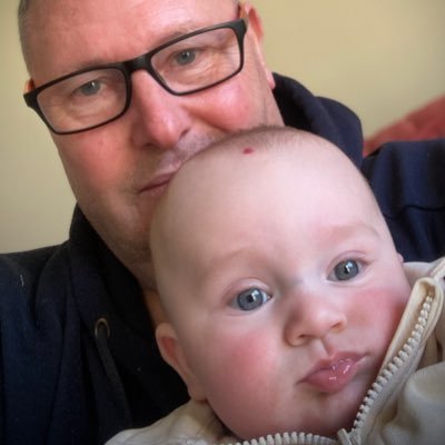 fluffer9's profile picture. Proficient in boring people about running Marathons, my dog Benson, gardening and non league football.