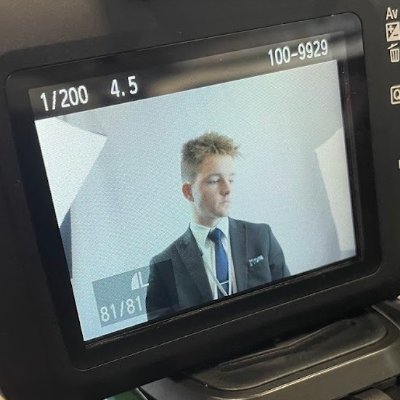 ros_boland's profile picture. 3D generalist and video editor | 3D Lead at @VyreEmpire

DM or email for business enquiries

✉ craqvfx@gmail.com