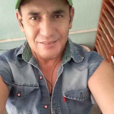 Leer e interpetrar a García Marquez, nada como evocar al Coronel esperando aquel papel, ahí vio arrugar su piel...