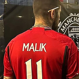 stvrdzst's profile picture. 