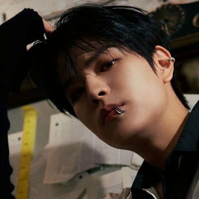 I love straykids and treasure they are my favorite kpop bands ever 🤟❤️🔥❤️🔥❤️🔥