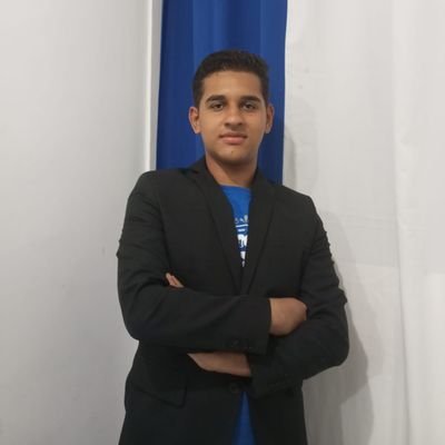 João Iarley -
18 Anos -
Fã de Reality e Jornalismo -
Comentando Televisão -
Sbtista