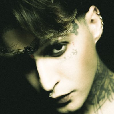 saintyaza's profile picture. ᴄᴏɴsᴄɪᴏᴜs ᴄʀᴇᴀᴛᴏʀ ♱ ᴍᴏᴅᴇʀɴ ᴍʏsᴛɪᴄ https://t.co/JwTvDlMhji ✩ ✩ ✩