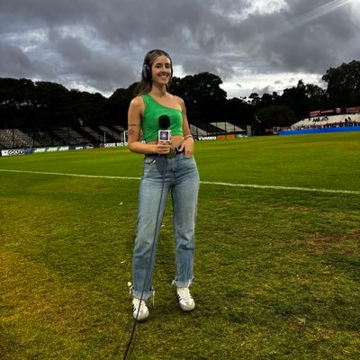 📺 @goltv @vtvnoticiasuy @arribagente de @canal10uruguay 📻 @carvedeportiva 📚 Escribí Pioneras 📷 https://t.co/0sRNP2TnuK