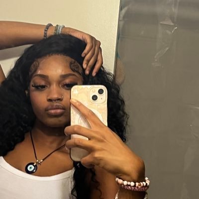 comesaveyohoe's profile picture. 