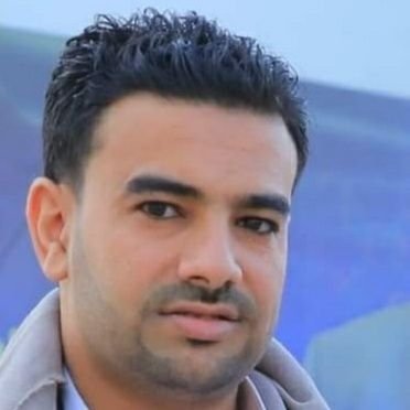 E_225g's profile picture. جذورنا عميقة ، أغصاننا صلبة ، فكيف نهاب الرياح..