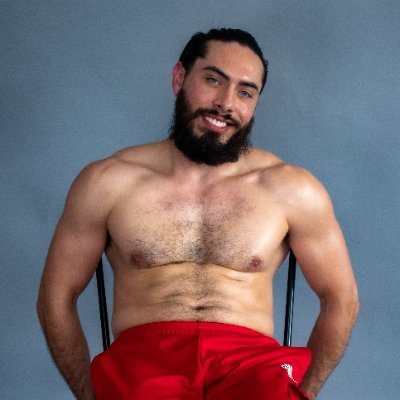 This is my SFW account. See full content at https://t.co/gsyGigS2Le
