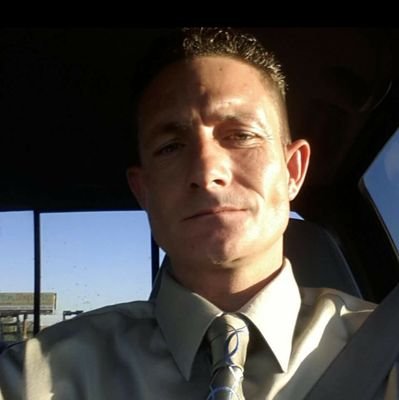 DeanYvwc35's profile picture. 