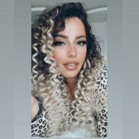 MARAL (@maral_2323) 's Twitter Profile