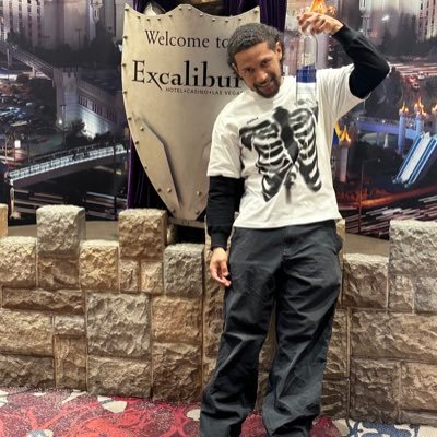 Kozy2Death☔️ Free tha guys😴 Money is tha motive fuxk all that extra shiit LLP LLS 🙏🏽