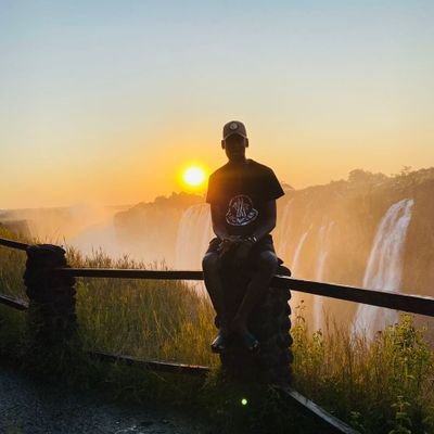 Veech2996's profile picture. Am a humble person am always smiling ☺️🥰☺️..
Am friends with anyone.