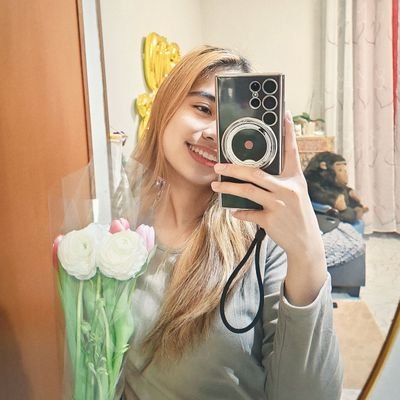Never lose hope, God has a plan for you. ✨|| @GOT7's 💚 || @pledis_17's 🩷🩵 || My personal and fangirl account 🐼