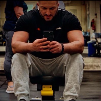 zurabeqauri's profile picture. 🇬🇪