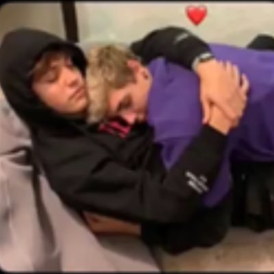 l05et's profile picture. تجي خاص اختصر بصورك واوصافك 🫦❤️‍🩹