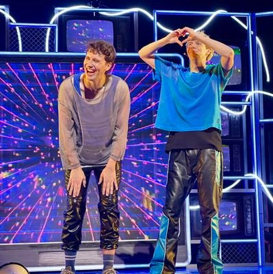 phussyinbio's profile picture. 20+ | he/they | full time phannie