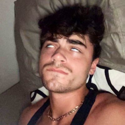 Marquinhos_382's profile picture. Perfil pra ver sacanagem, gooner. Amo dar atenção pro pal 🥴