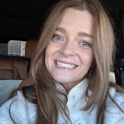 brittynichs's profile picture. “The whole trick to life - be aggressively, loudly, unapologetically grateful.” - The Rom-Commers