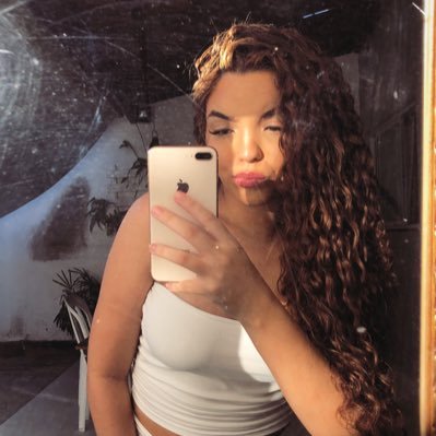 nevesky's profile picture. Fé em Deus e nas atitudes corretas.