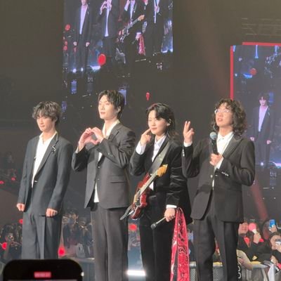 touched_only's profile picture. 터치드 도대체 이게 뭐지 싶은 내 인생을 뒤집어놓으셨다