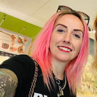 🇭🇷 in LA 🕵🏼♀️: criminology & forensic psych🔪: serial killer researcher 💣: crime & media ✍️: tattoo artist 🌱: vegan 🏚: urbex 🐾: cats