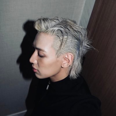 Menuju ketidakbatasan pesona seorang pria kelahiran 1997, dikenal sebagai performer yang energik dan gaya unik, Bambam dari GOT7 hadir di sini.