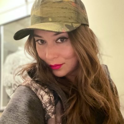 kimberlysun85's profile picture. Frenchie Mom 🐾, Lover of the Great Outdoors 🏔️, Music junkie 🎶, Raised on a Harley and Proud American 🇺🇸 🐍, Sales for DIME Industries