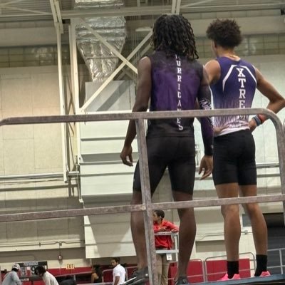C/O 26’| ATH | Austin High school | 5’10 170lbs 40- 4.50 | Pro Agility 3.9 | Track runner 100 10.9 -200 22 -400 51.8 | 22 MPH |kairie71@gmail.com | 832-403-0504
