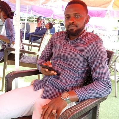 DakurLongji's profile picture. Sport enthusiast//PASSIONATE MEDIC//OBSIDIAN//GOSA// non CONFORMIST. YNWA#LFC obsessed