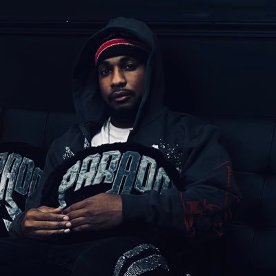 Benjihavinit's profile picture. Any fool can know, the point is to understand. #BiggerThanLife