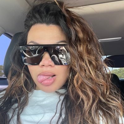 therealrockg's profile picture. It’s The Little Things