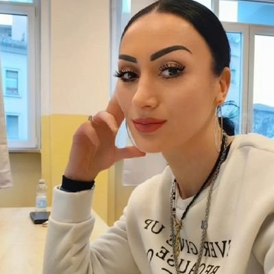 I am a sex escort text me on telegram:
@michelle20e
