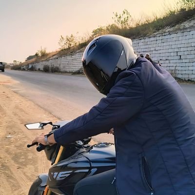 divyansh_dj3's profile picture. #FrontendDeveloper #Editor #Designer #WebDeveloper #Programmer #CodingEnthusiasts #believer | Learning Modern Technology 🧑‍💻❤️