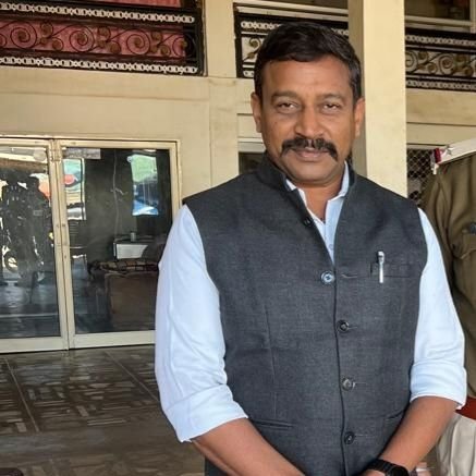 prabalvani's profile picture. //गर्वित भारतीय // किसान// हिंदीभाषी //
//मन की कतरन लिखता हूँ//