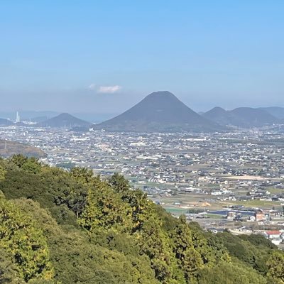 mmmnnn88830606's profile picture. サッカー観戦、旅行、マラソンが趣味のおっちゃん。ガンバ大阪、京都サンガFC(J1)、カマタマーレ讃岐(J3 )を応援🔰 FCティアモ枚方、飛鳥FCも。今迄青島太平洋、岡山、金沢、熊本、鹿児島、とくしまマラソン(フルマラソン)を完走。最近は晩御飯、政治で思った事中心で呟いてます