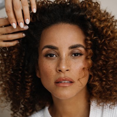 PERFIL OFICIAL | 🦁 | influencer do ano 2023 👑 Miss Germany 2022 📩 mgmt@domitila-barros.com
