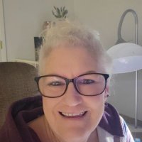 Cheryl Brooks (@cherylb94896931) 's Twitter Profile