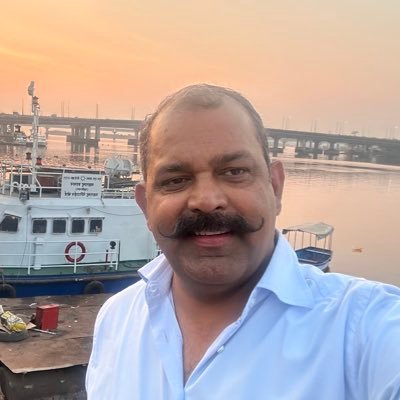 यकीनन पेड़ गांव में ही रह जाते हैं, फ़ल तो शहर चले जाते हैं,