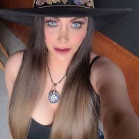 LIZ CLAPÉS (@lizclapes) 's Twitter Profile
