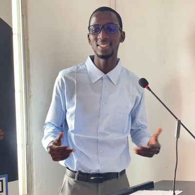 Mathematicien de base, software developper, développeur fullstack Web et mobile