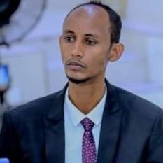 daahir274212's profile picture. 