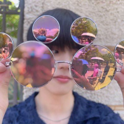 r37698881's profile picture. H13 B https://t.co/N64rvBsrY8