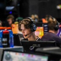 keni (@keni_cs) 's Twitter Profile Photo keni (@keni_cs) 's Twitter Profile Photo